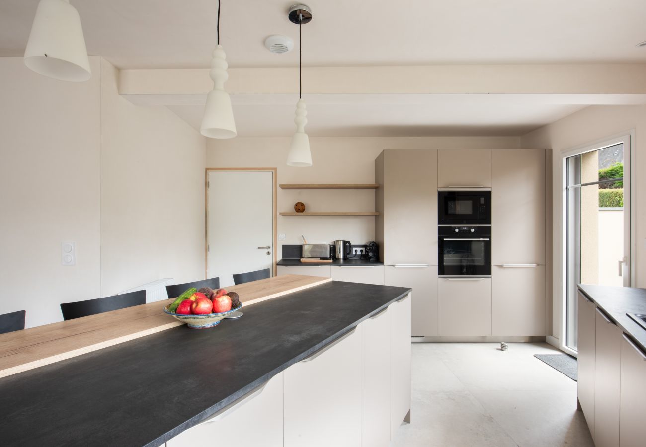 House in Dinard - House for 8 with all mod cons - close to beaches