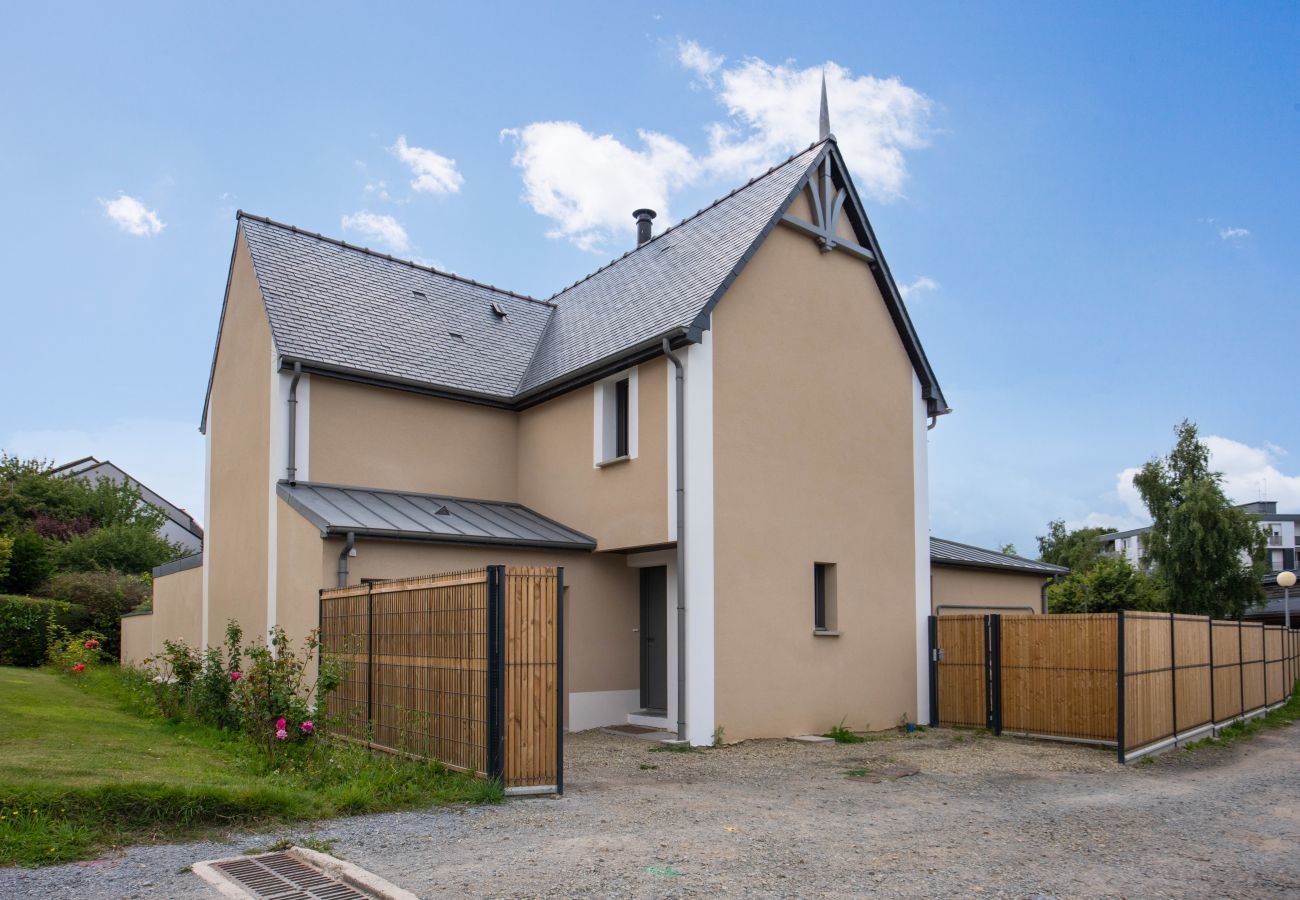 House in Dinard - House for 8 with all mod cons - close to beaches
