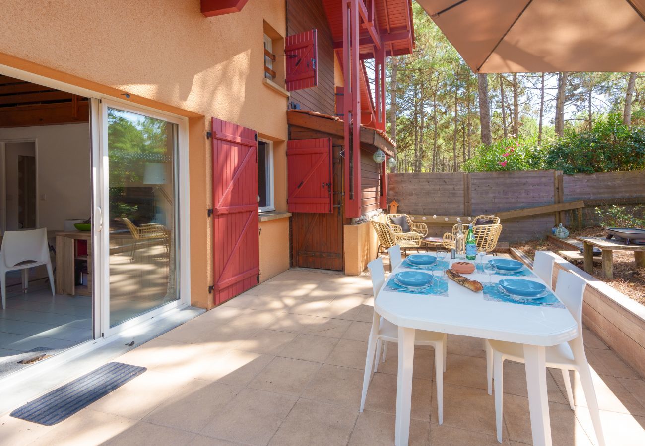 Terraced House in Lacanau - House for 4 with pool in Lacanau