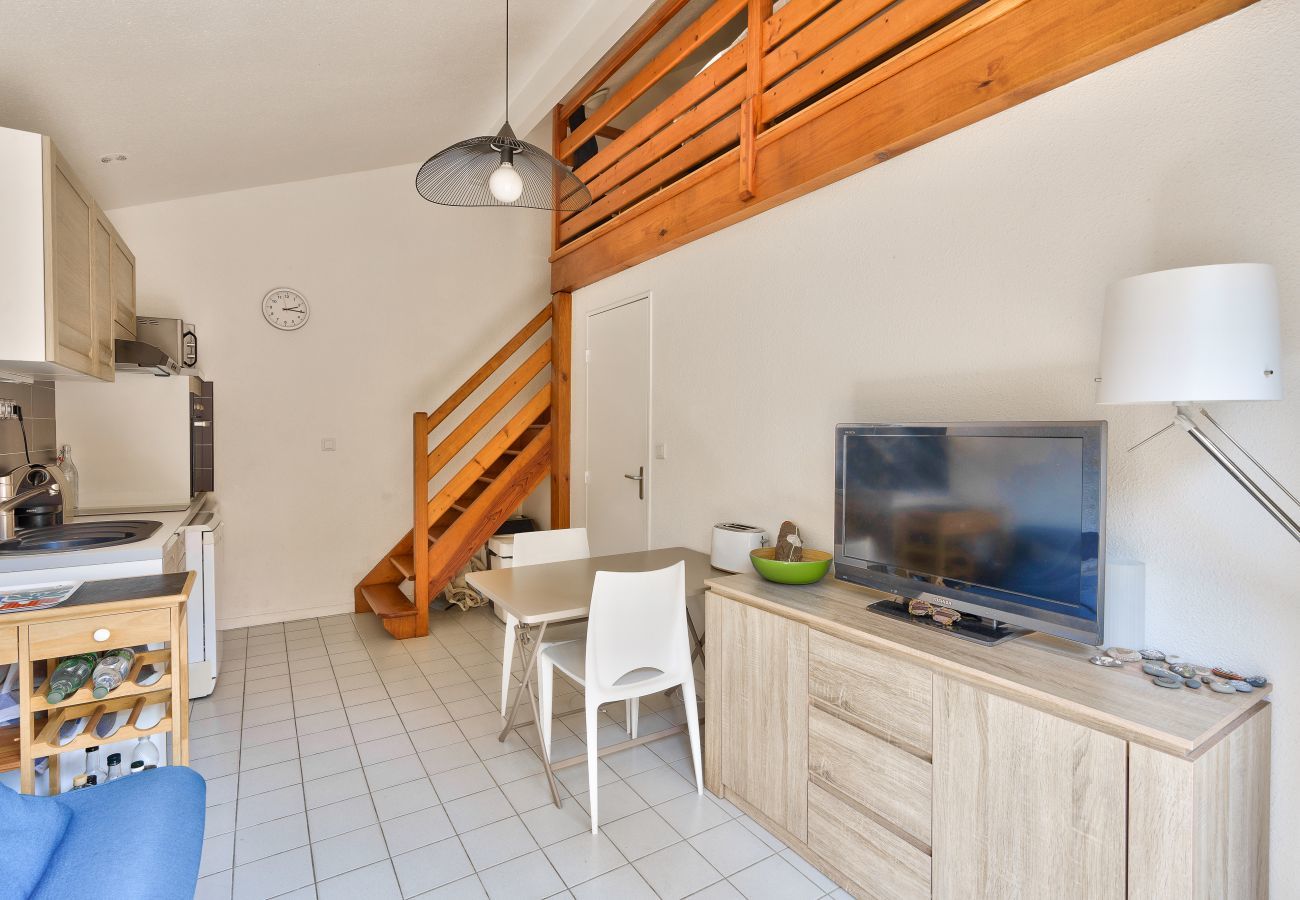 Terraced House in Lacanau - House for 4 with pool in Lacanau