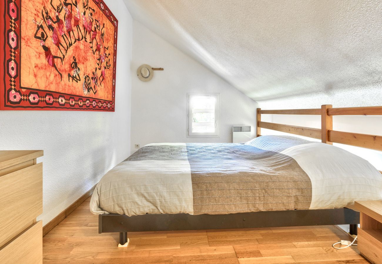 Terraced House in Lacanau - House for 4 with pool in Lacanau