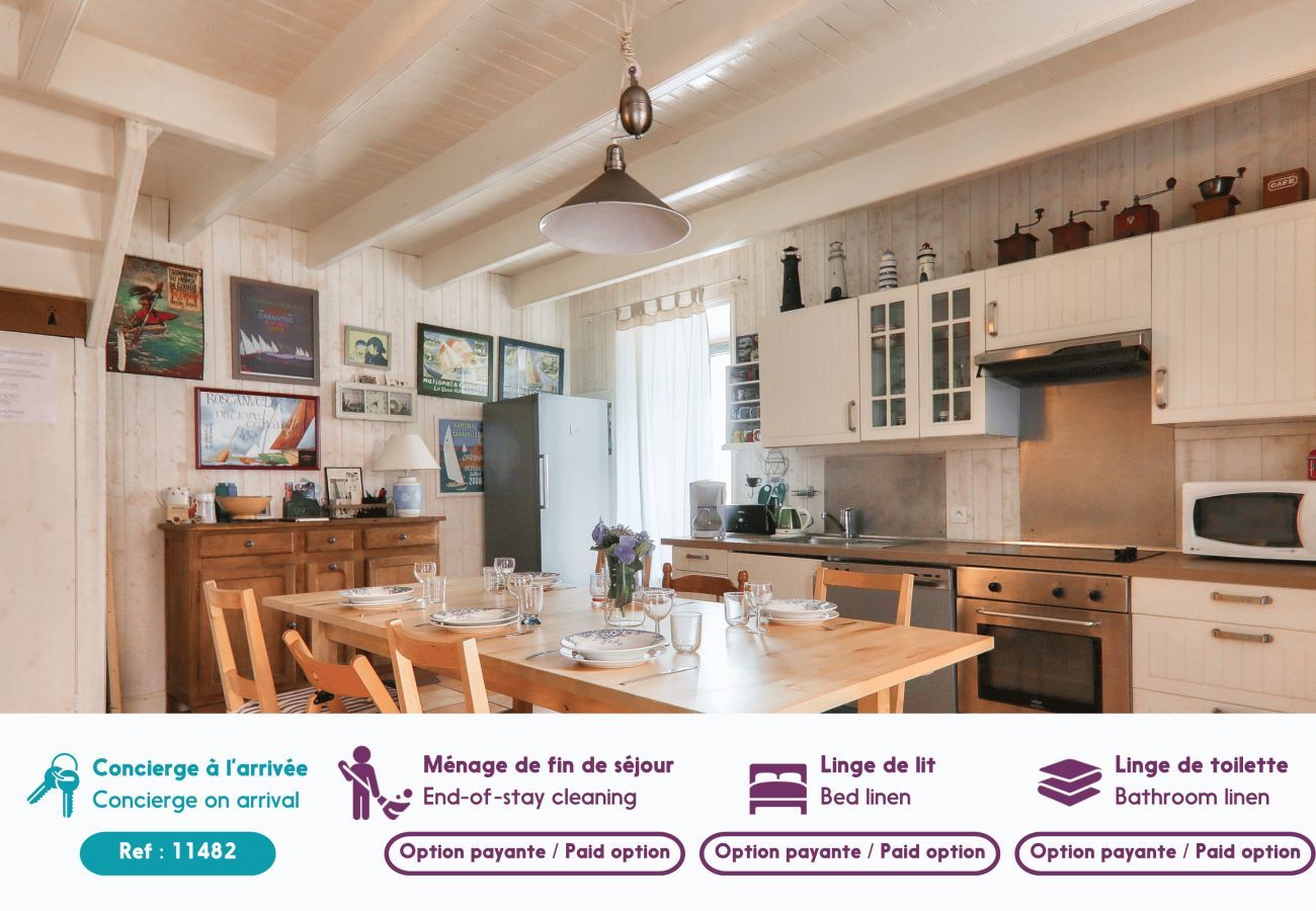 House in Le Bono - House for 9 - 100m from the port of Le Bono