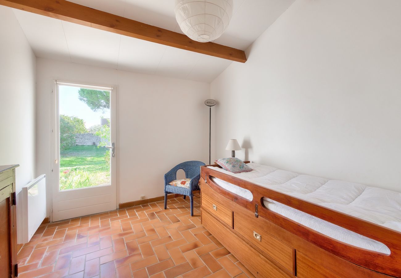 House in Sainte-Marie-de-Ré - Large house for 7 400m from the beach