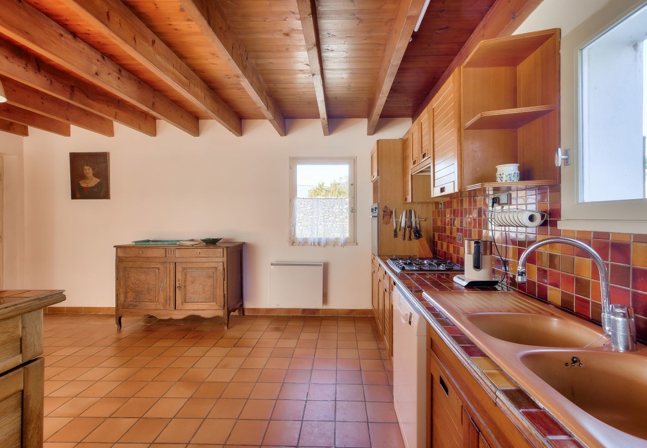 House in Sainte-Marie-de-Ré - Large house for 7 400m from the beach