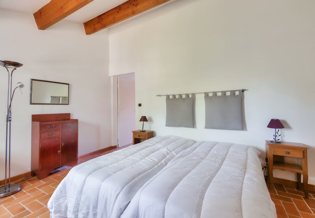 House in Sainte-Marie-de-Ré - Large house for 7 400m from the beach