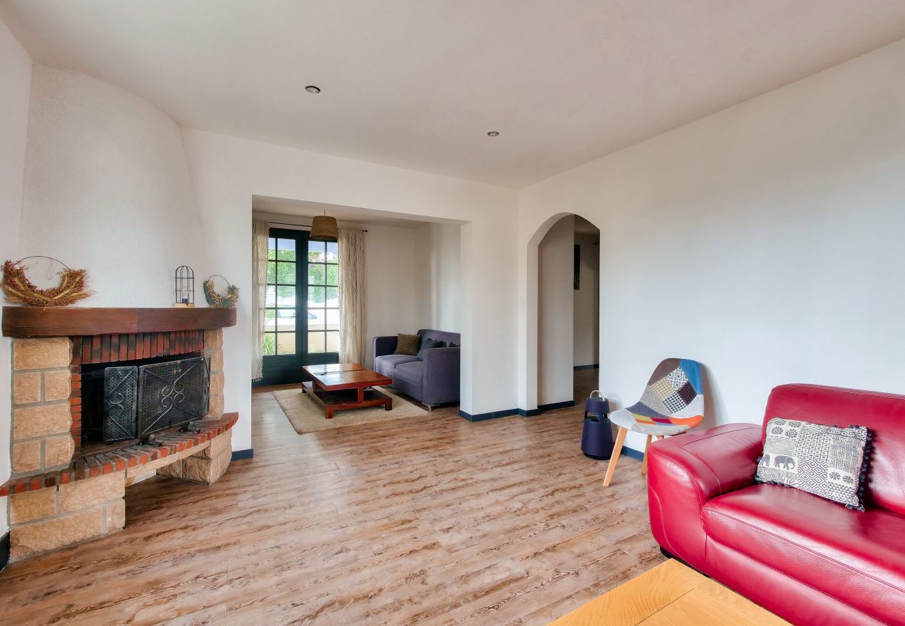 House in Avrillé - House for 10 with a pool