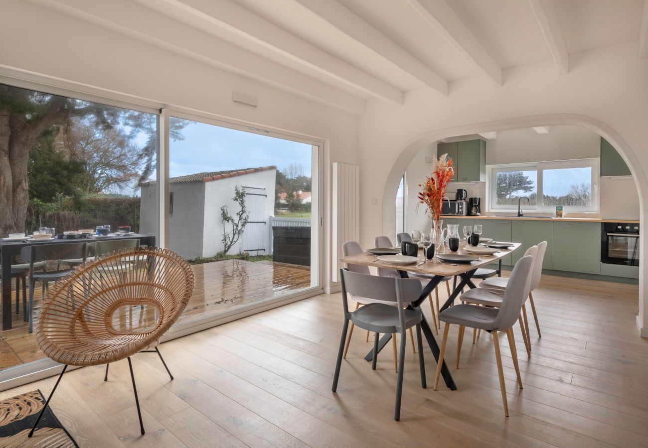 House in La Bernerie-en-Retz - House for 8, with jacuzzi 200m from the beach