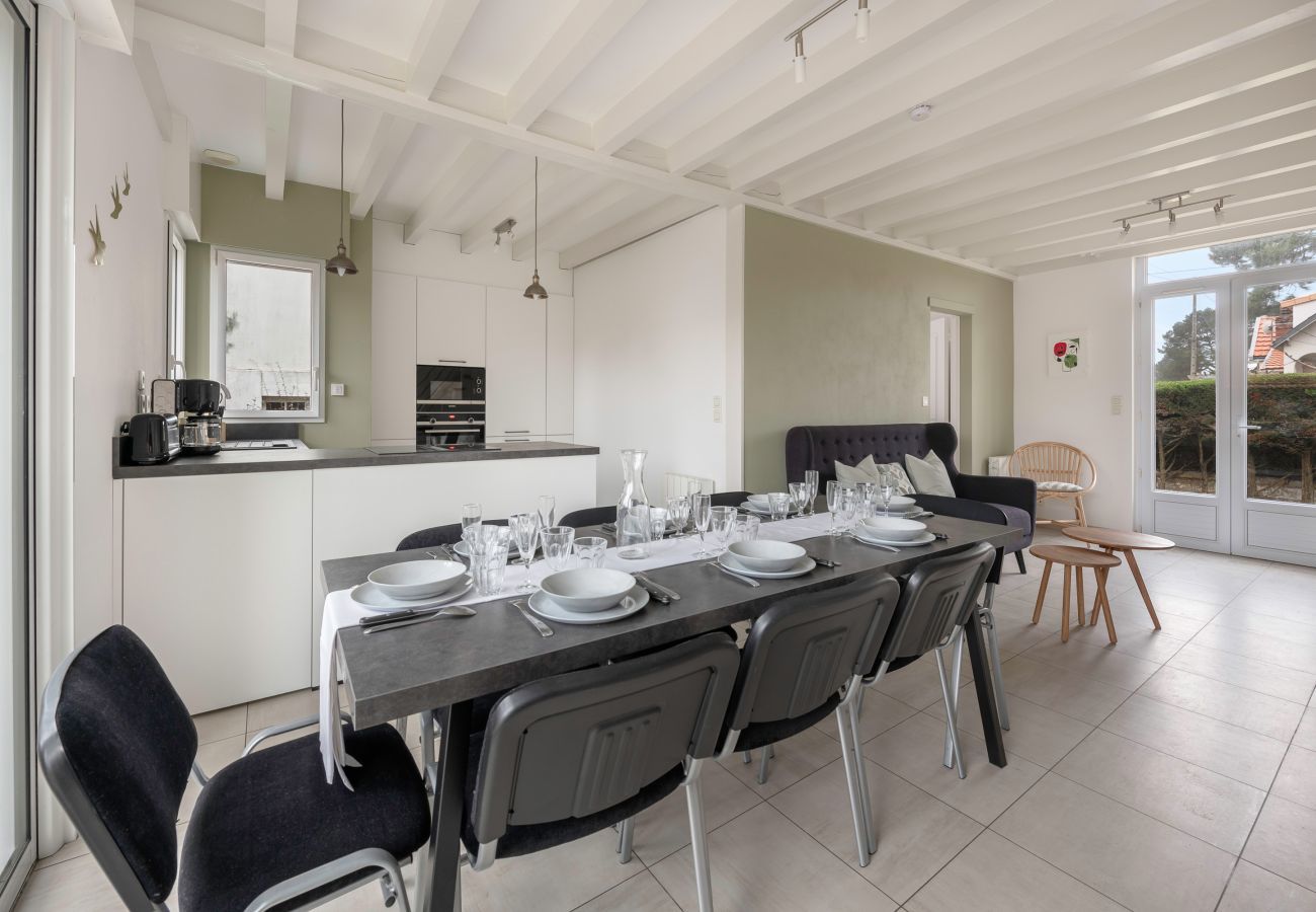 House in Saint-Michel-Chef-Chef - 