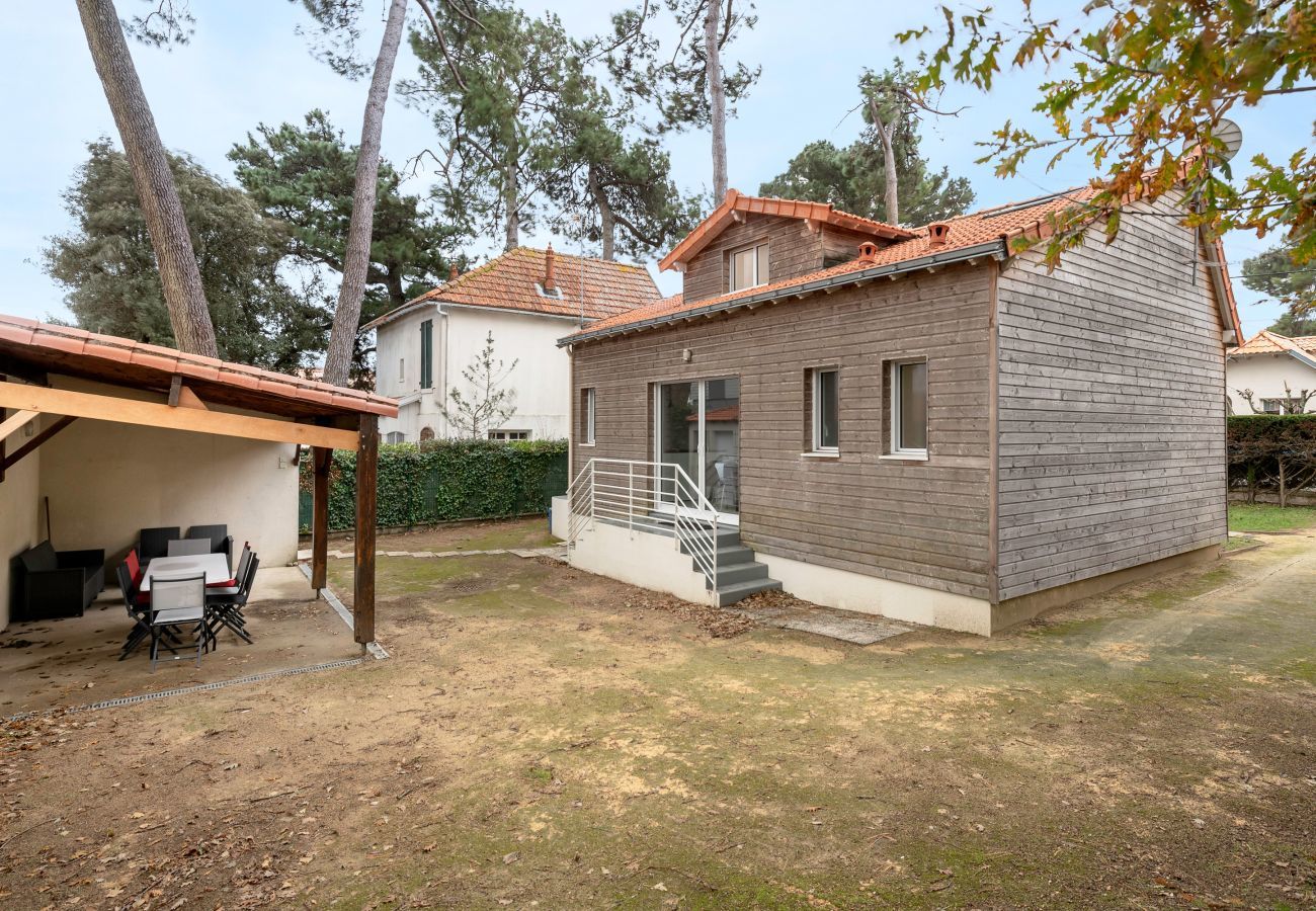 House in Saint-Michel-Chef-Chef - 