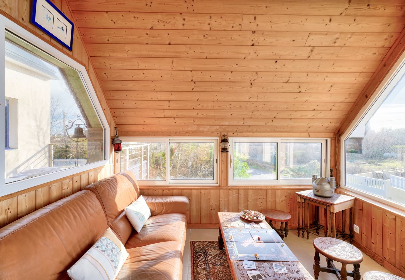 House in Penmarch - Sea view - House for 4, 500m from the beach