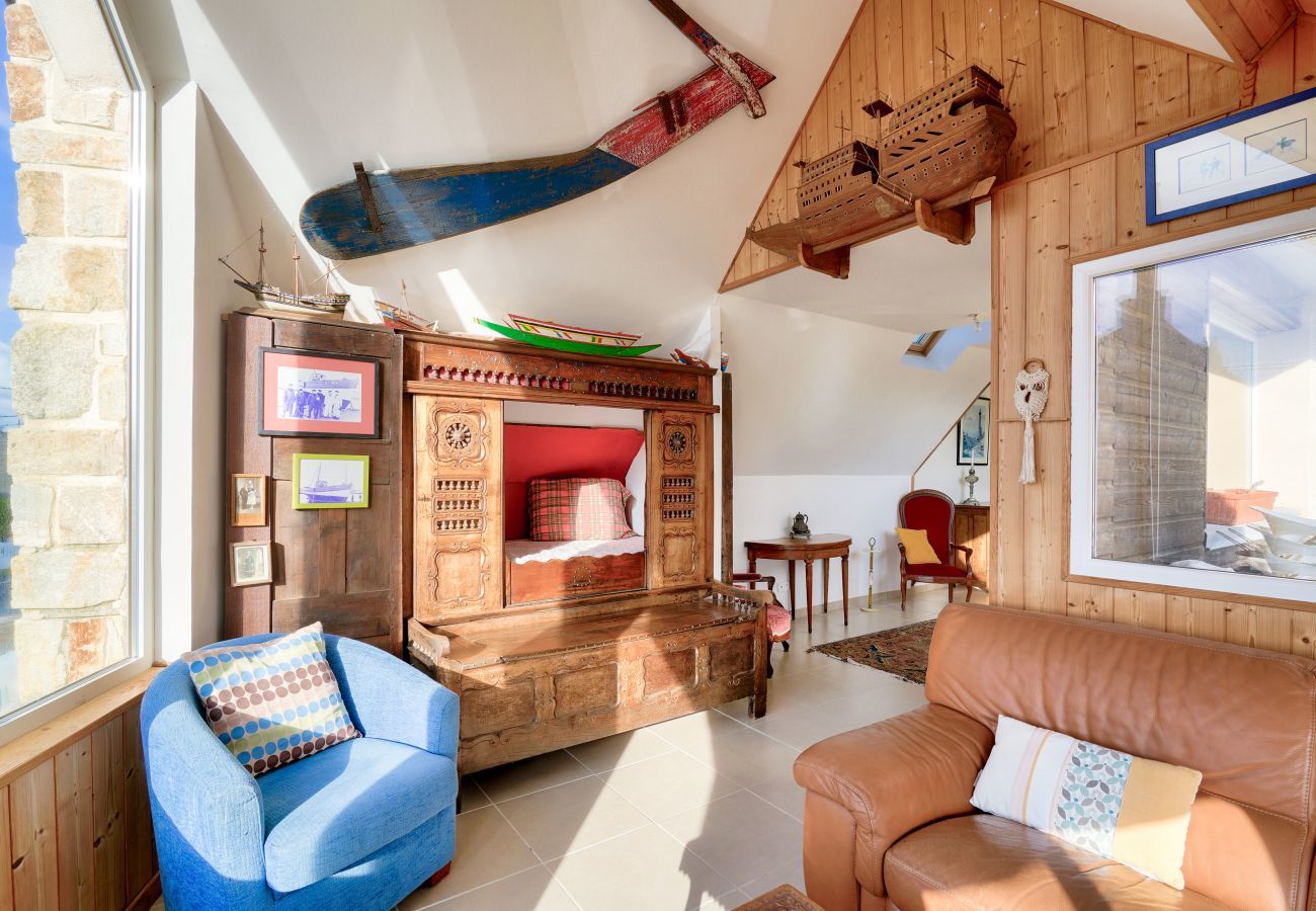 House in Penmarch - Sea view - House for 4, 500m from the beach