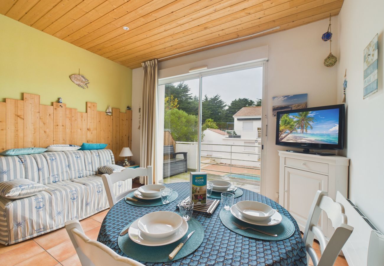 Apartment in Saint-Jean-de-Monts - 400m from the beach, flat with pool