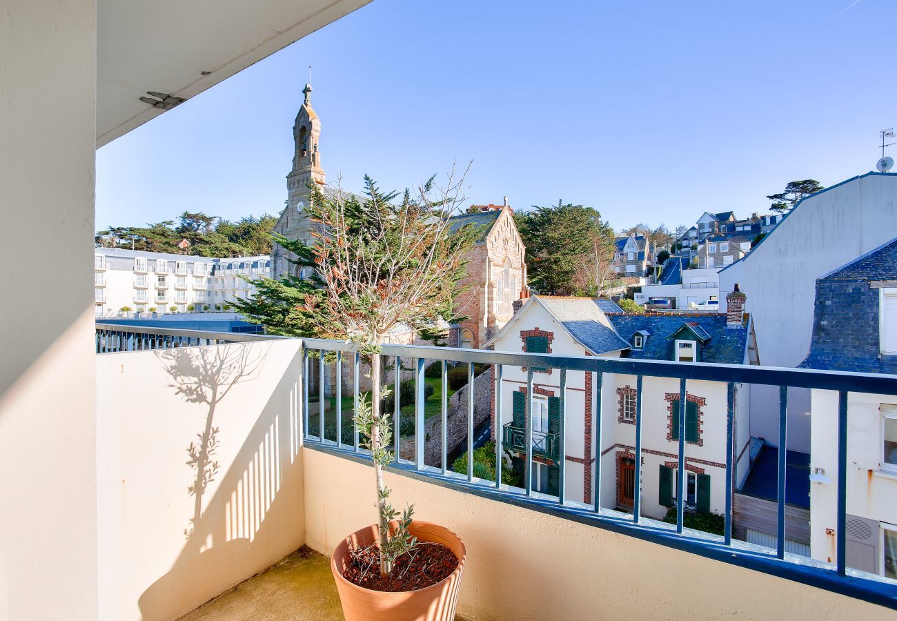 Apartment in Pléneuf-Val-André - Vacation at the foot of Valandré beach