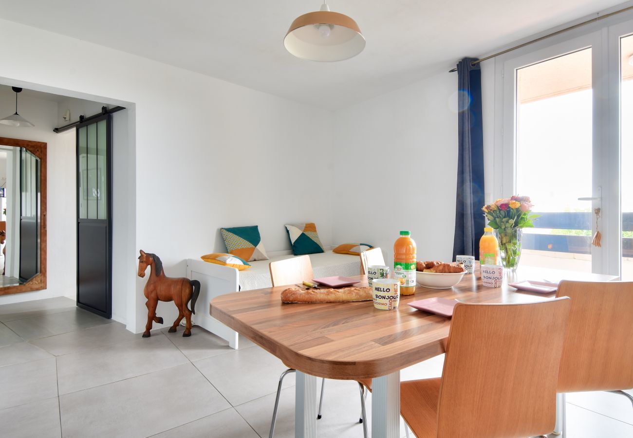 Apartment in Noirmoutier-en-l´Ile - Apartment for 4 on estate with pool