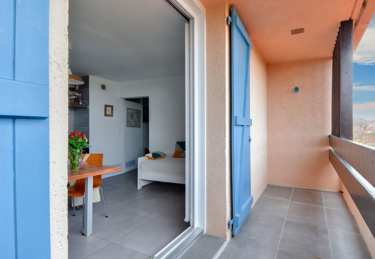 Apartment in Noirmoutier-en-l´Ile - Apartment for 4 on estate with pool