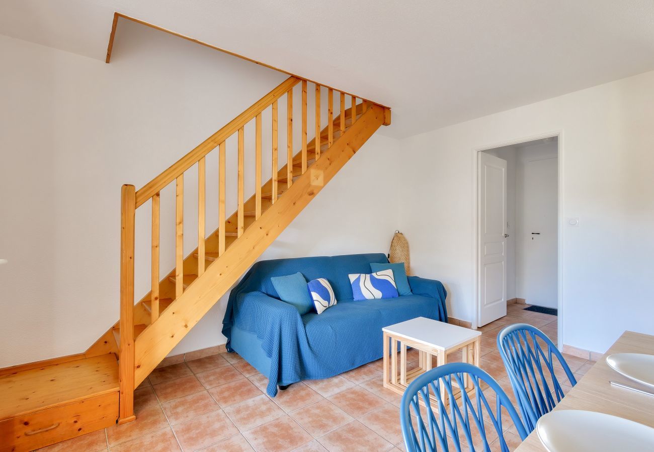 House in Ars-en-Ré - Stay for 4 with swimming pool, near thermal baths