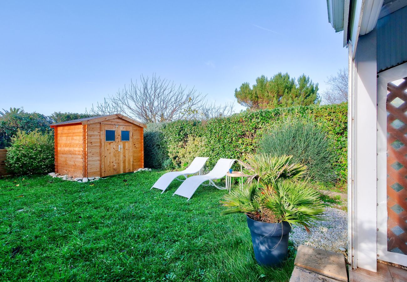 House in Ars-en-Ré - Stay for 4 with swimming pool, near thermal baths