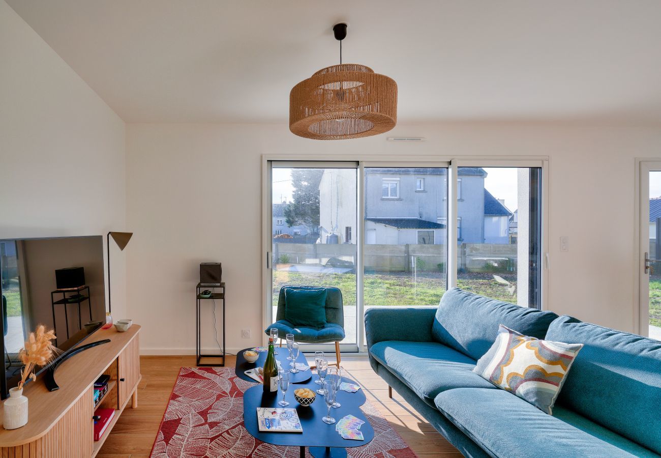 House in Penmarch - Nice house for 8 - 950m from the beach & harbour 