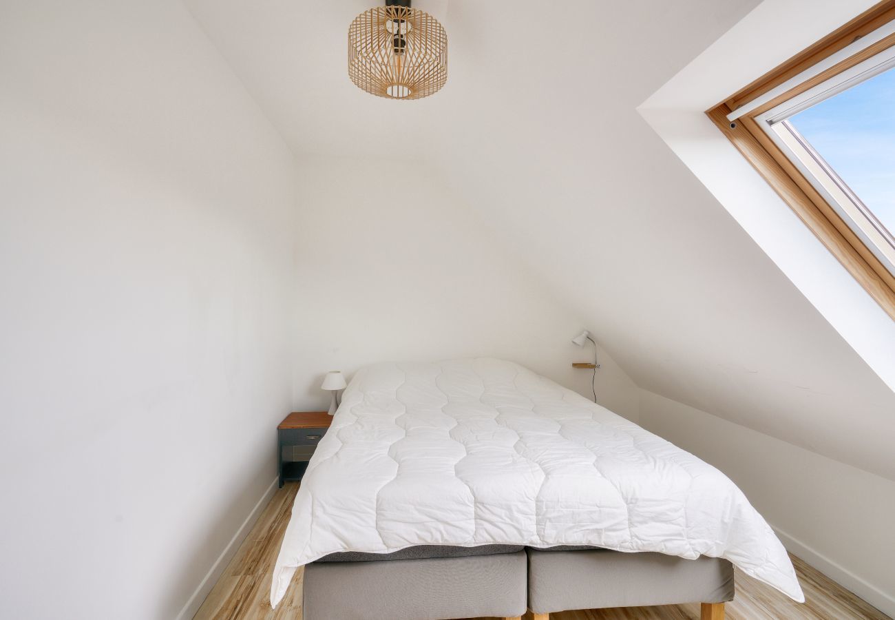House in Plobannalec-Lesconil - House with pool for 8 - 500m from the beach