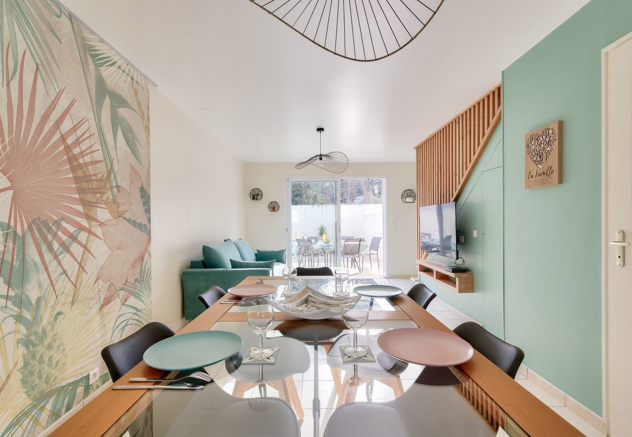 House in Les Sables-d´Olonne - Modern 2-bedroom house with shared pool