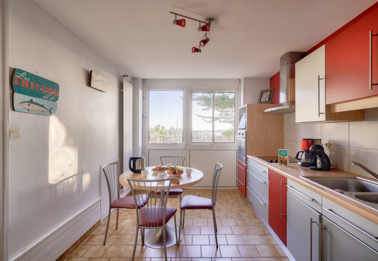 House in Plobannalec-Lesconil - Harbour view - House for 10 with garden