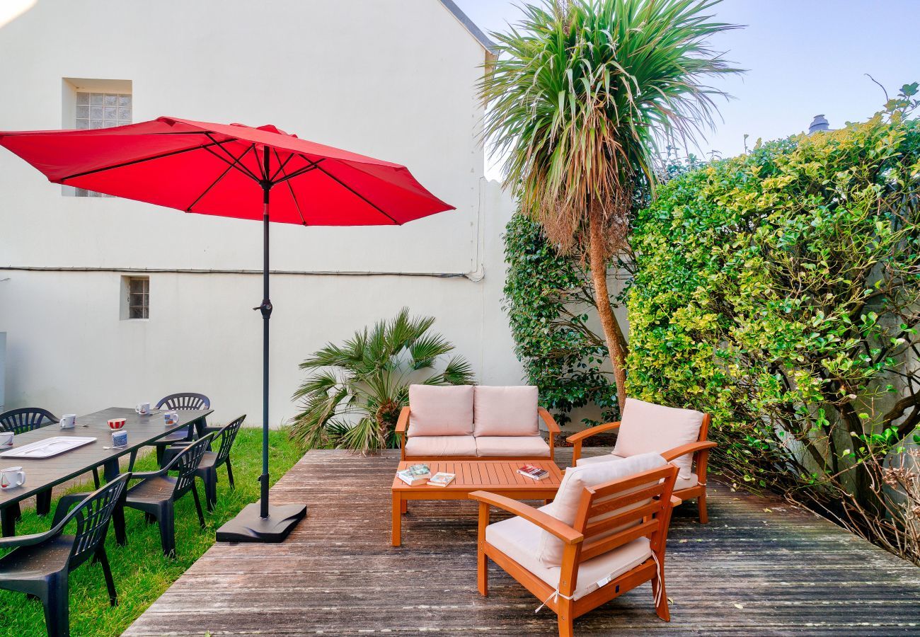 House in Plobannalec-Lesconil - Harbour view - House for 10 with garden