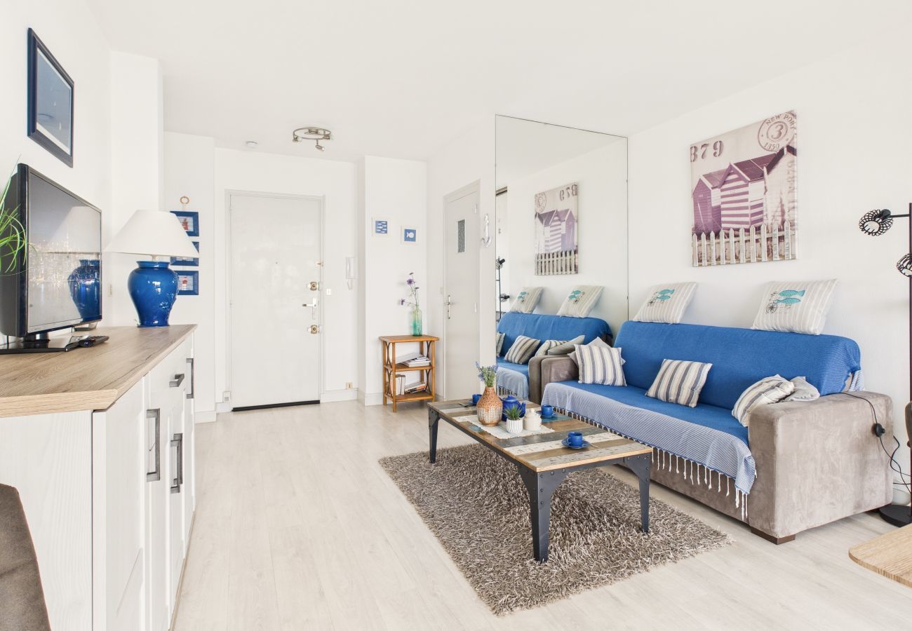 Apartment in La Baule-Escoublac - Sea view- 30m from the beach- 2 adults /2 children Apartment in La Baule-Escoublac - Sea view- 30m from the beach- 2 adults /2 children
