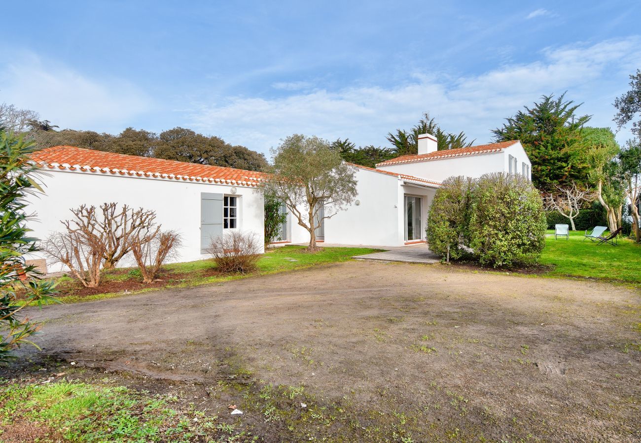 House in Noirmoutier-en-l´Ile - House for 14 - 150 m from La Clère beach