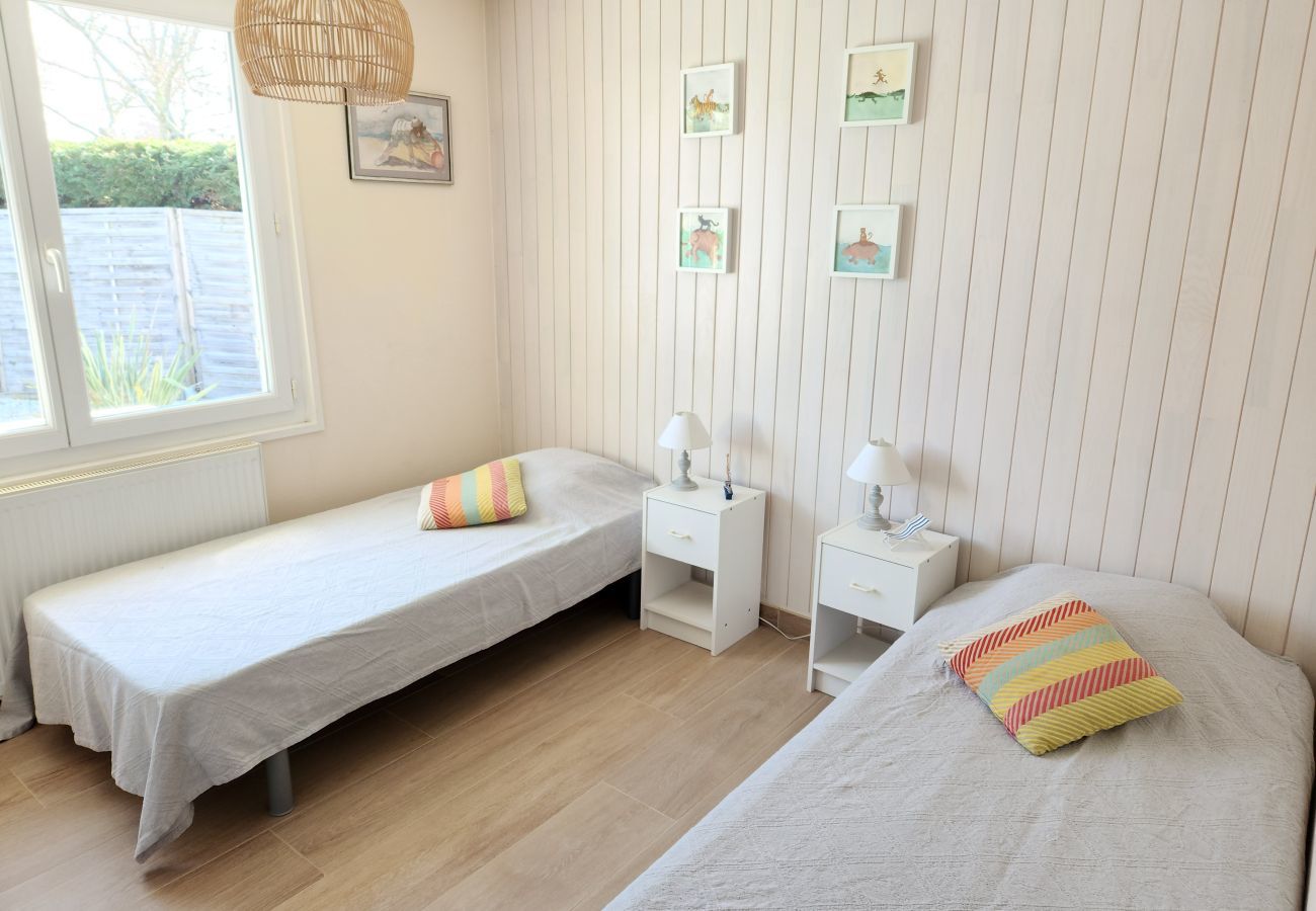House in Andernos-les-Bains - House for 6 with swimming pool 
