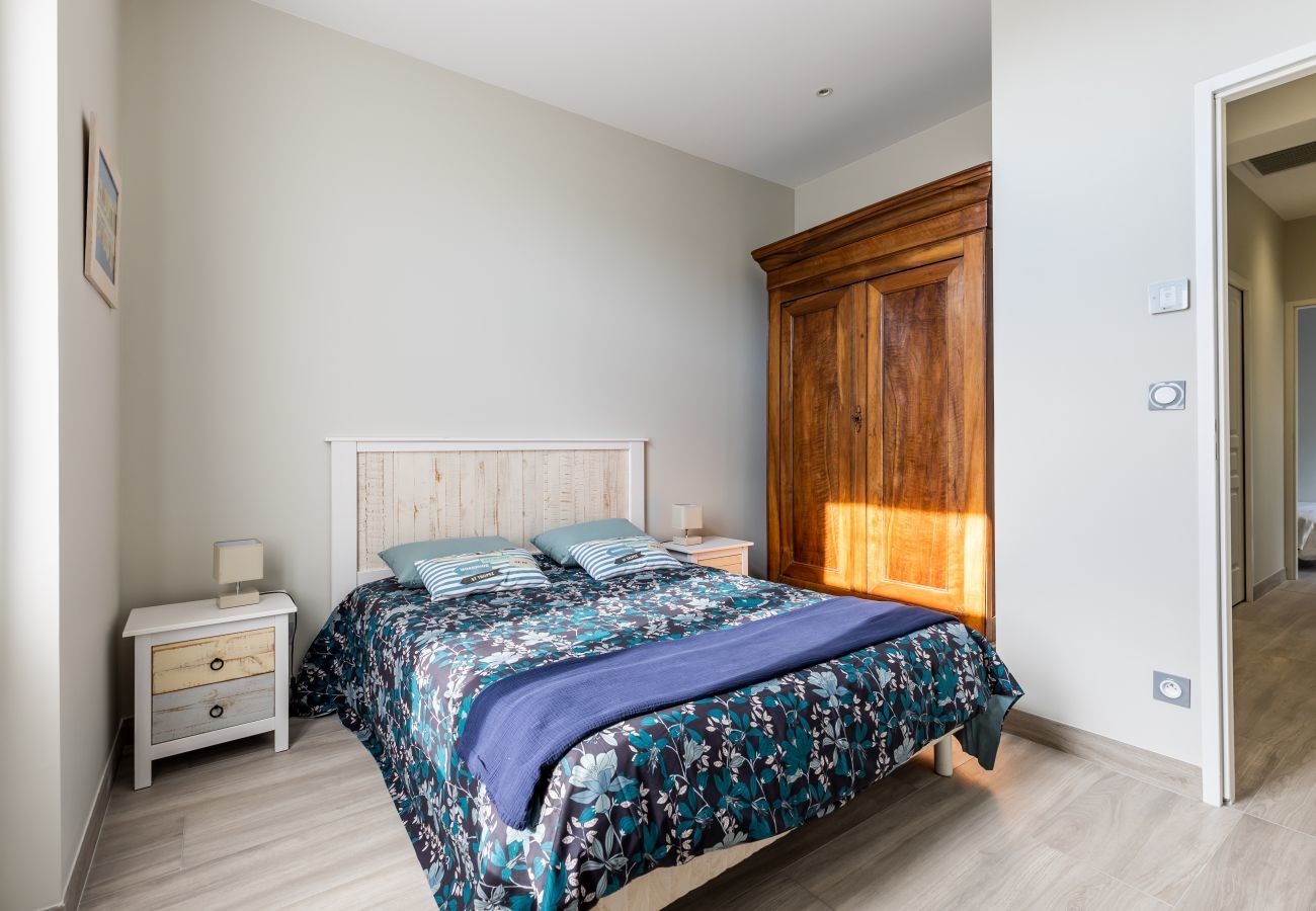 Villa in Andernos-les-Bains - Garden and comfort 600m from the Jetée beach