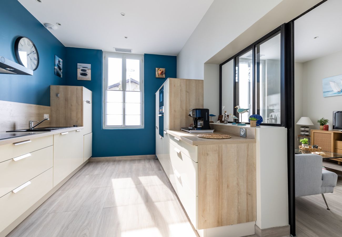 Villa in Andernos-les-Bains - Garden and comfort 600m from the Jetée beach