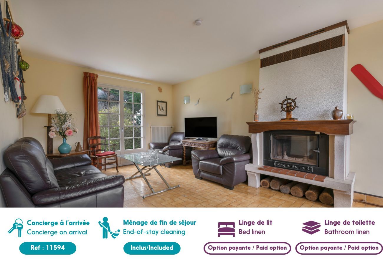 House in Préfailles - 400m from the beach, Pointe St Gildas, house for 6