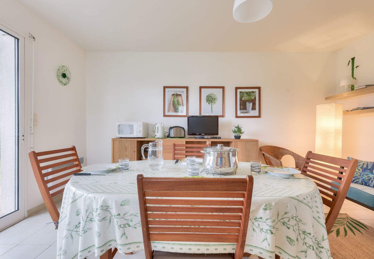 House in Arès - 700m Beach-Sweet stay in the little pine house