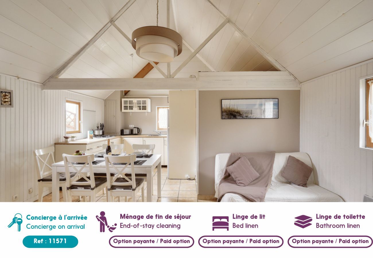 Chalet in Loctudy - 800m from the beach, quiet chalet for 4