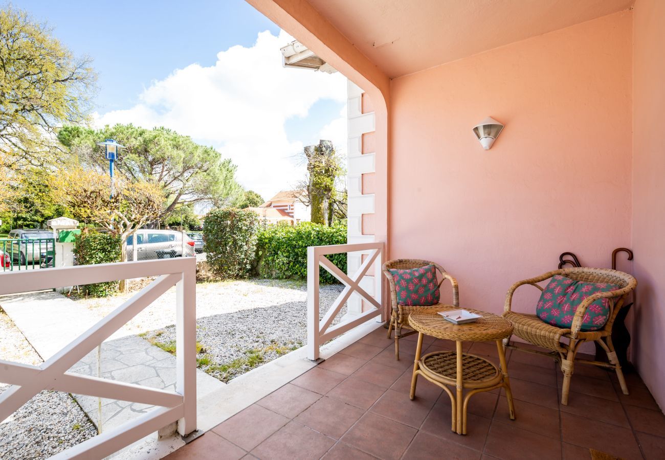 House in Andernos-les-Bains - 250 m from the beach - House with garden for 4