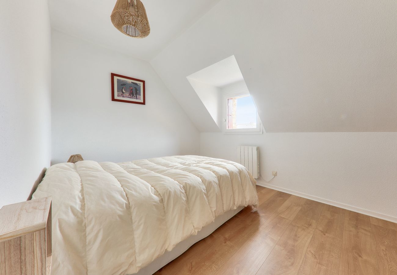 House in Sarzeau - 300 m from the beach - House for 4 with garden
