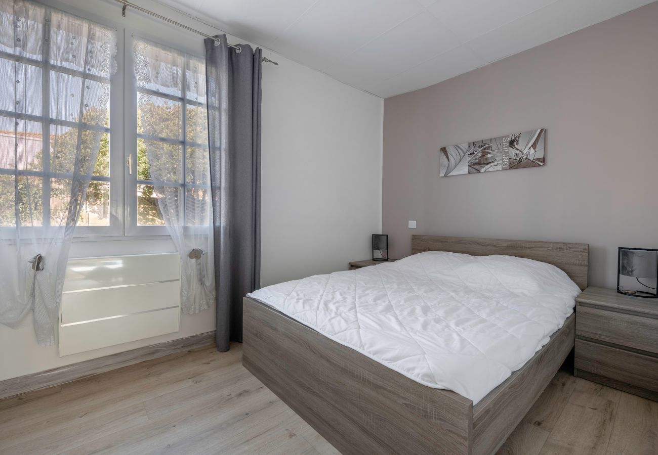 Apartment in Préfailles - Flat for 4 with large garden