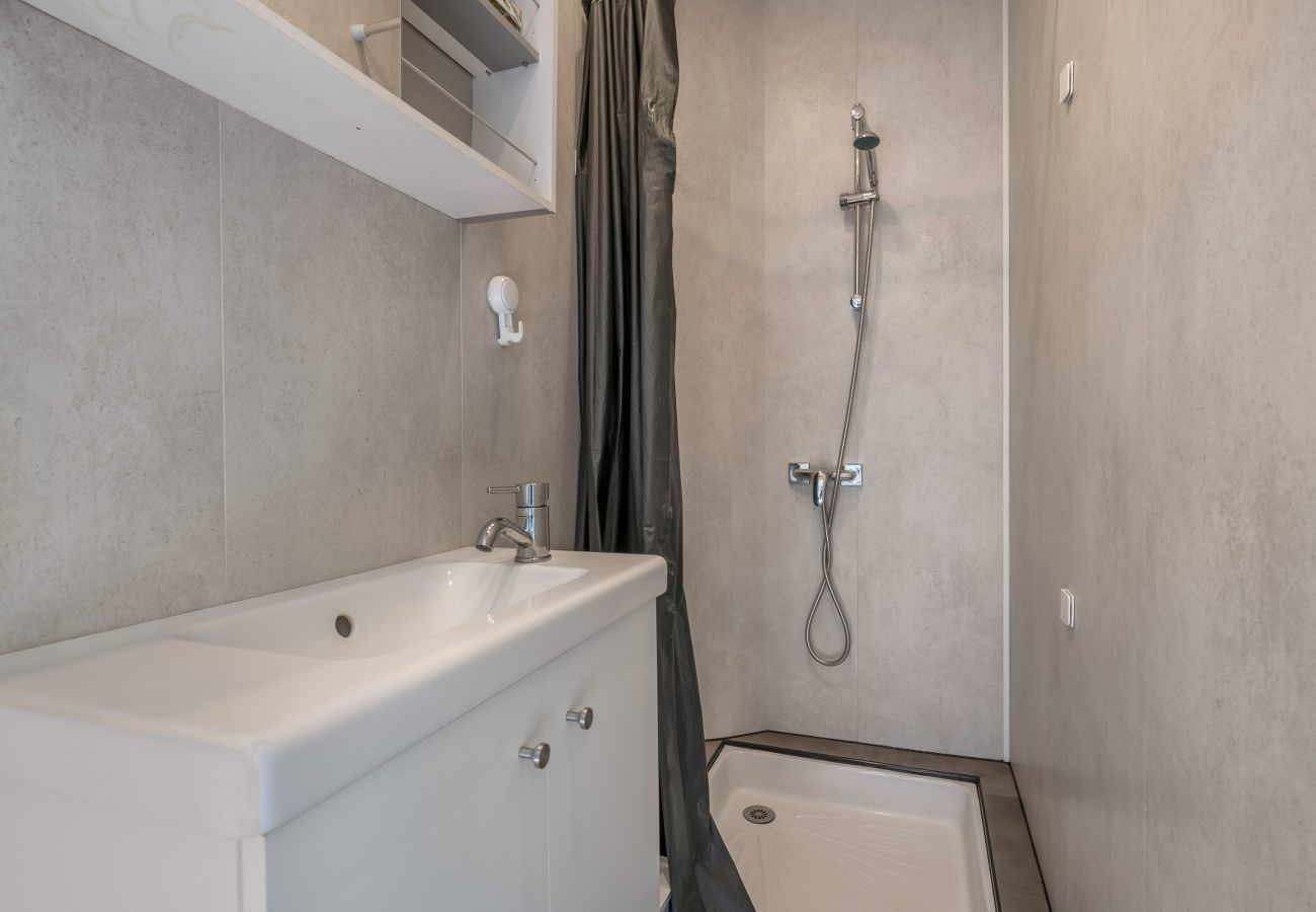 Apartment in Préfailles - Flat for 4 with large garden