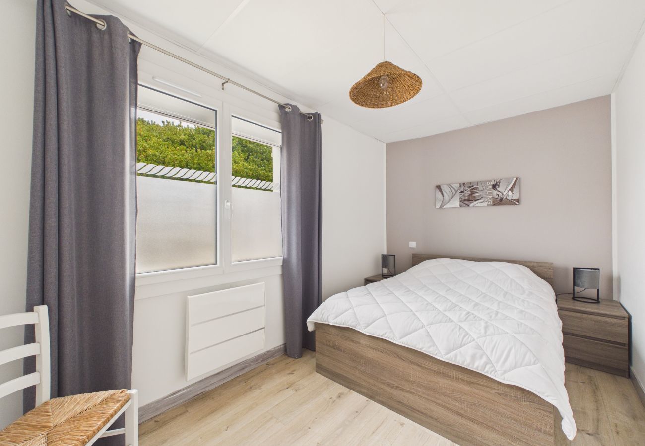 Apartment in Préfailles - Flat for 4 with large garden