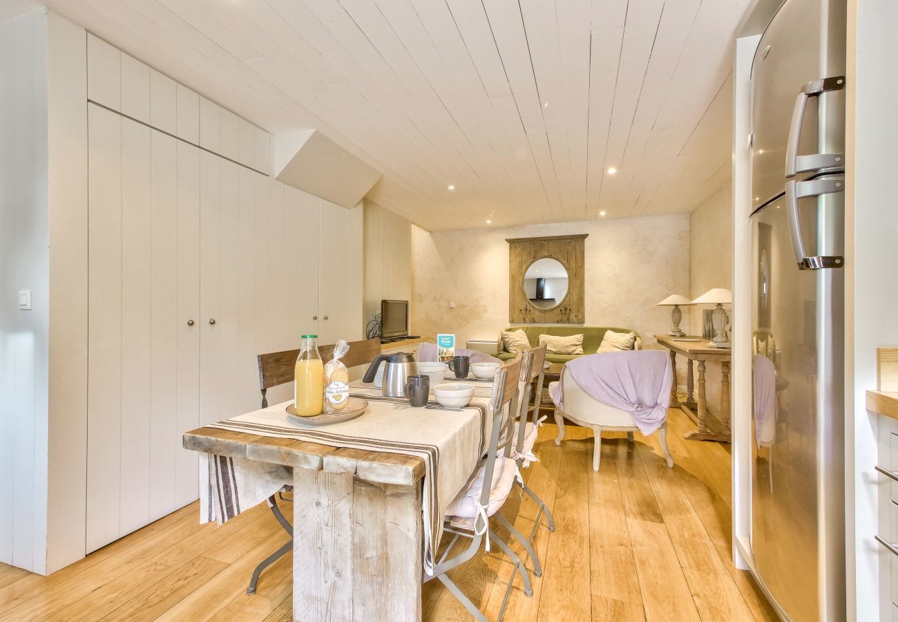 House in La Flotte - Charming house for 2 - 500m from the beach