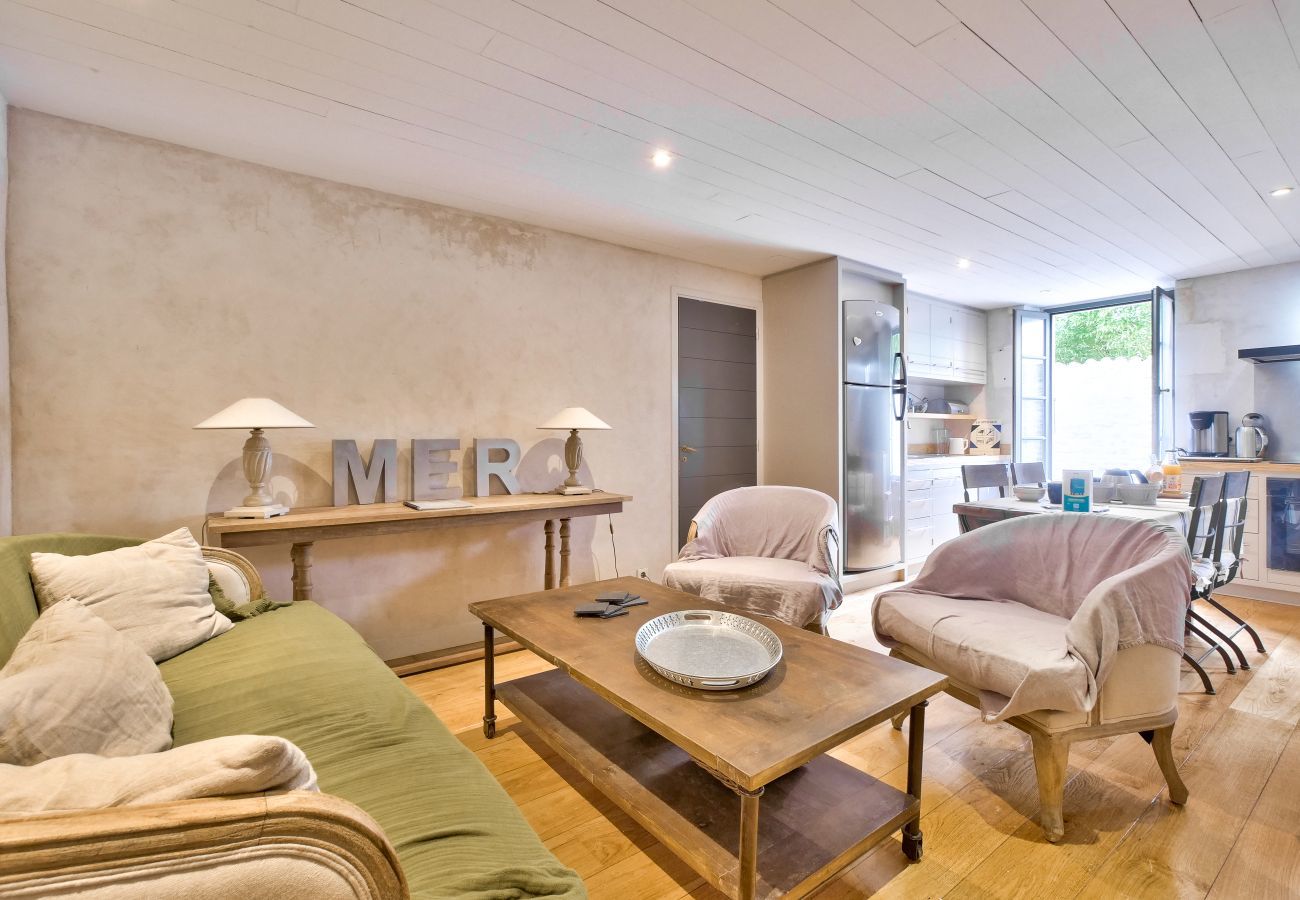 House in La Flotte - Charming house for 2 - 500m from the beach