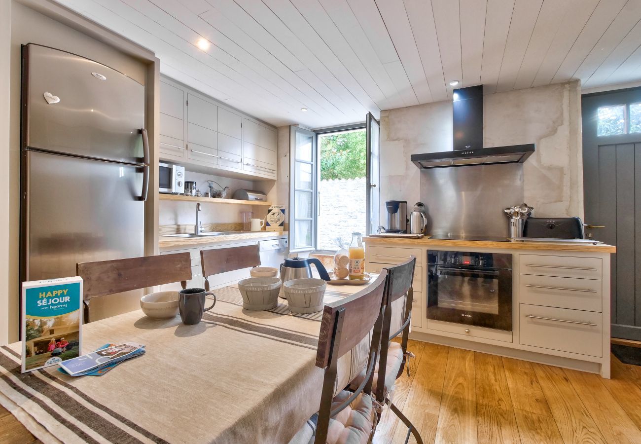 House in La Flotte - Charming house for 2 - 500m from the beach