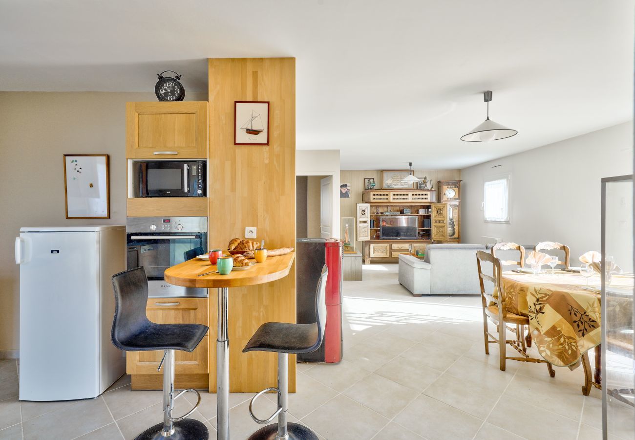 House in Plomeur - Pointe de la Torche 5km- House for 4- Surfers