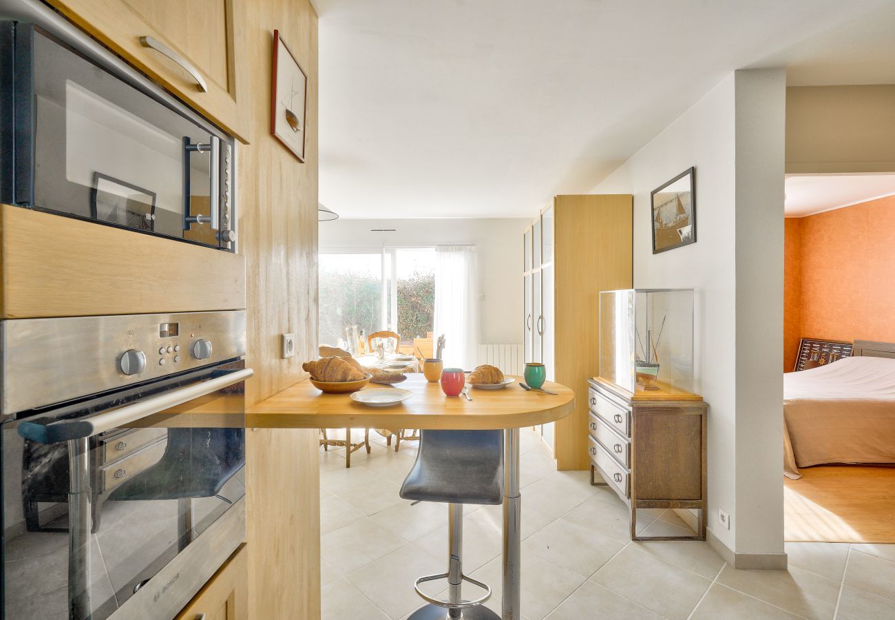 House in Plomeur - Pointe de la Torche 5km- House for 4- Surfers