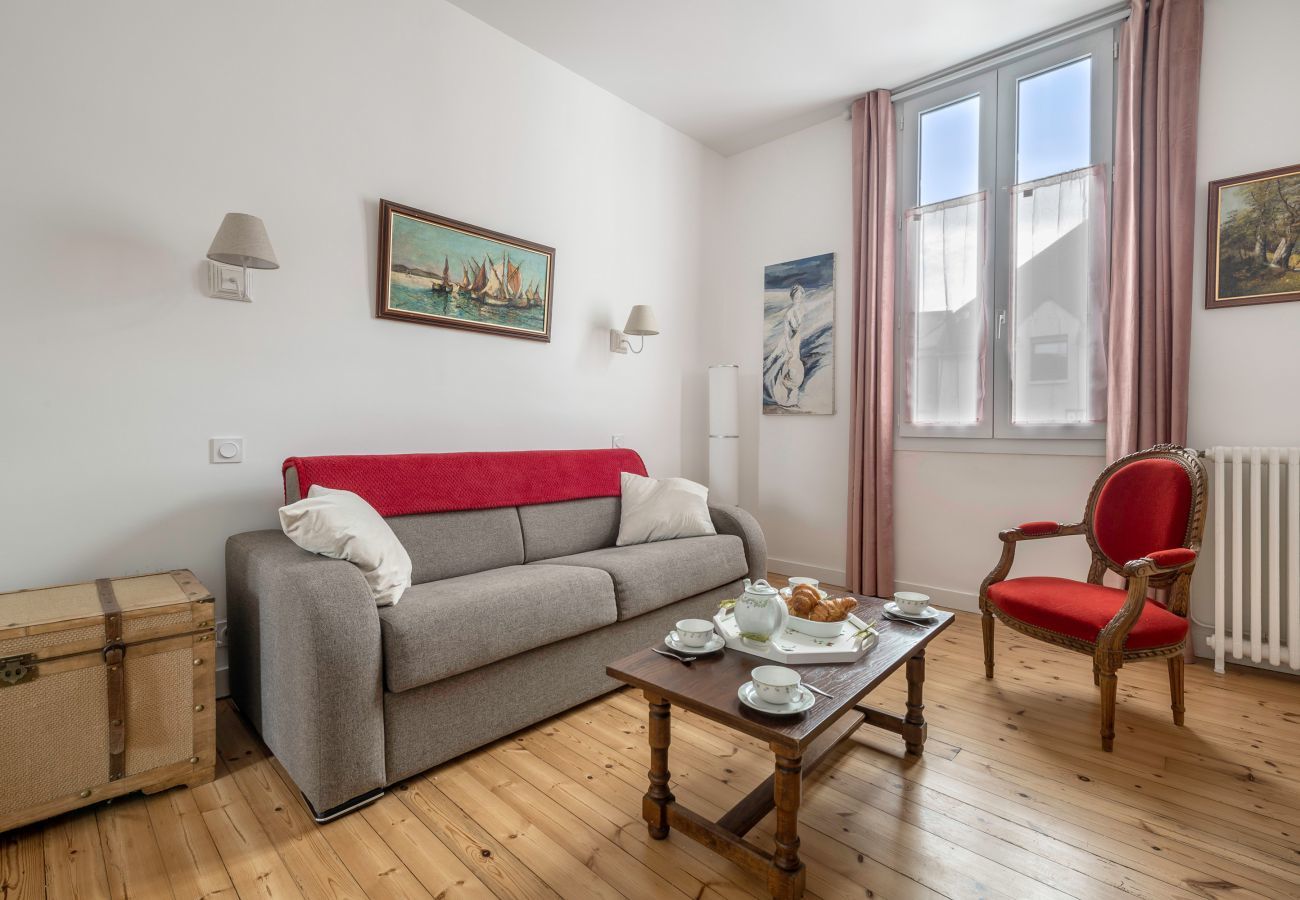House in Le Pouliguen - 800m from the beach - big house for 8
