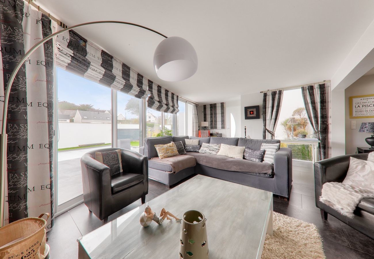 House in Saint-Pierre-Quiberon - House for 8 -Pool - 550 m from the beach