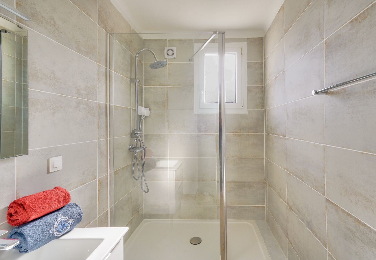 House in Le Guilvinec - 400m from the beach - house for 6 persons