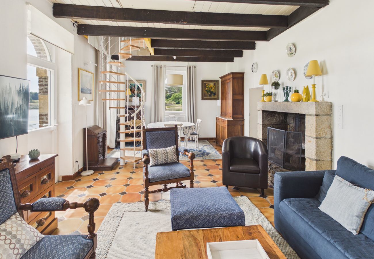 House in Loctudy - An exceptional address for 4 on Queffen Island