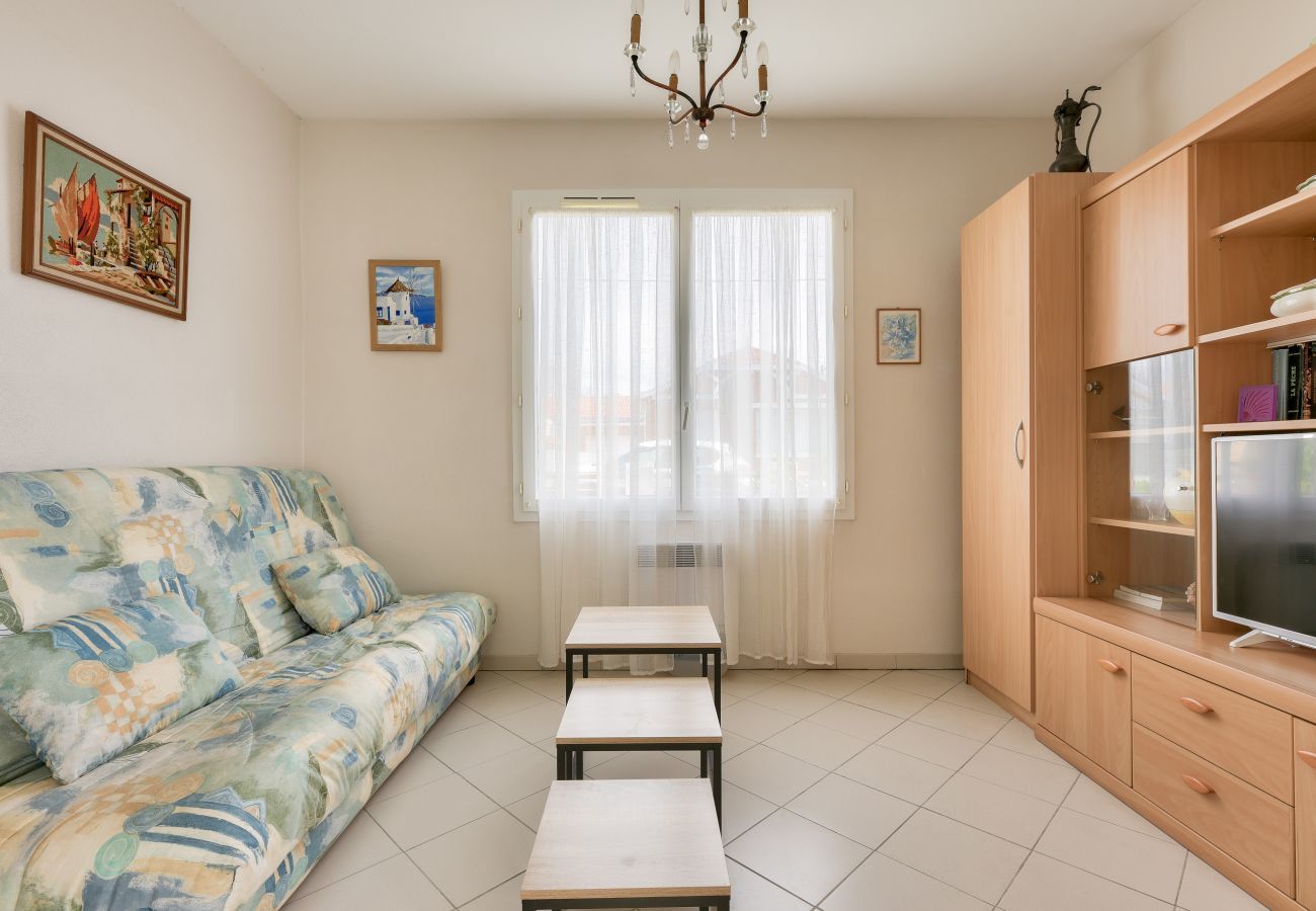 House in Andernos-les-Bains - A peaceful stopover for 4 in Andernos-les-Bains