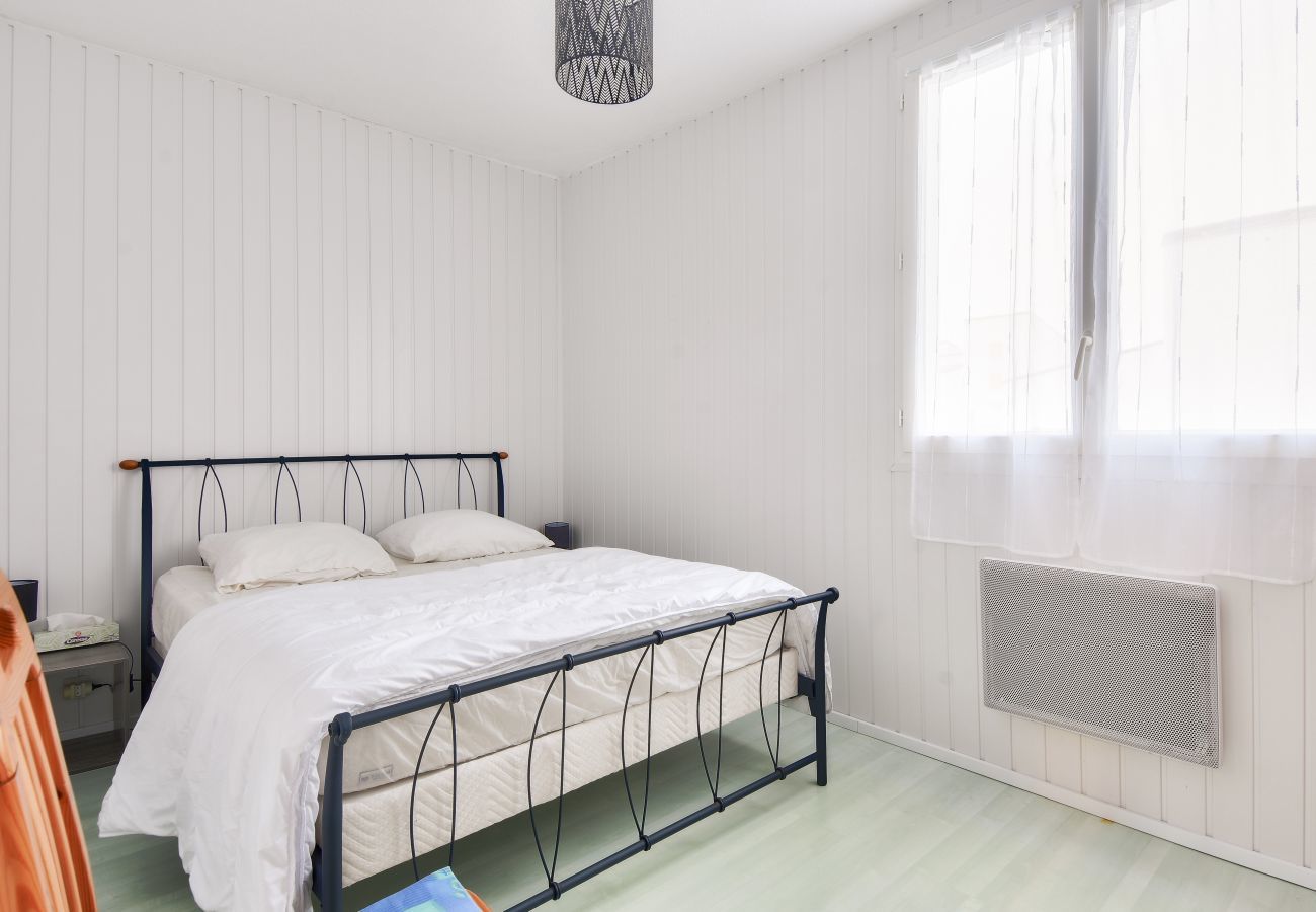 Apartment in Saint-Hilaire-de-Riez - 250m from the beach - Loggia - Flat for 4